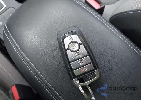 2022 Ford Escape Se z USA, uszkodzony, nr VIN 1FMCU9G63NUA75786